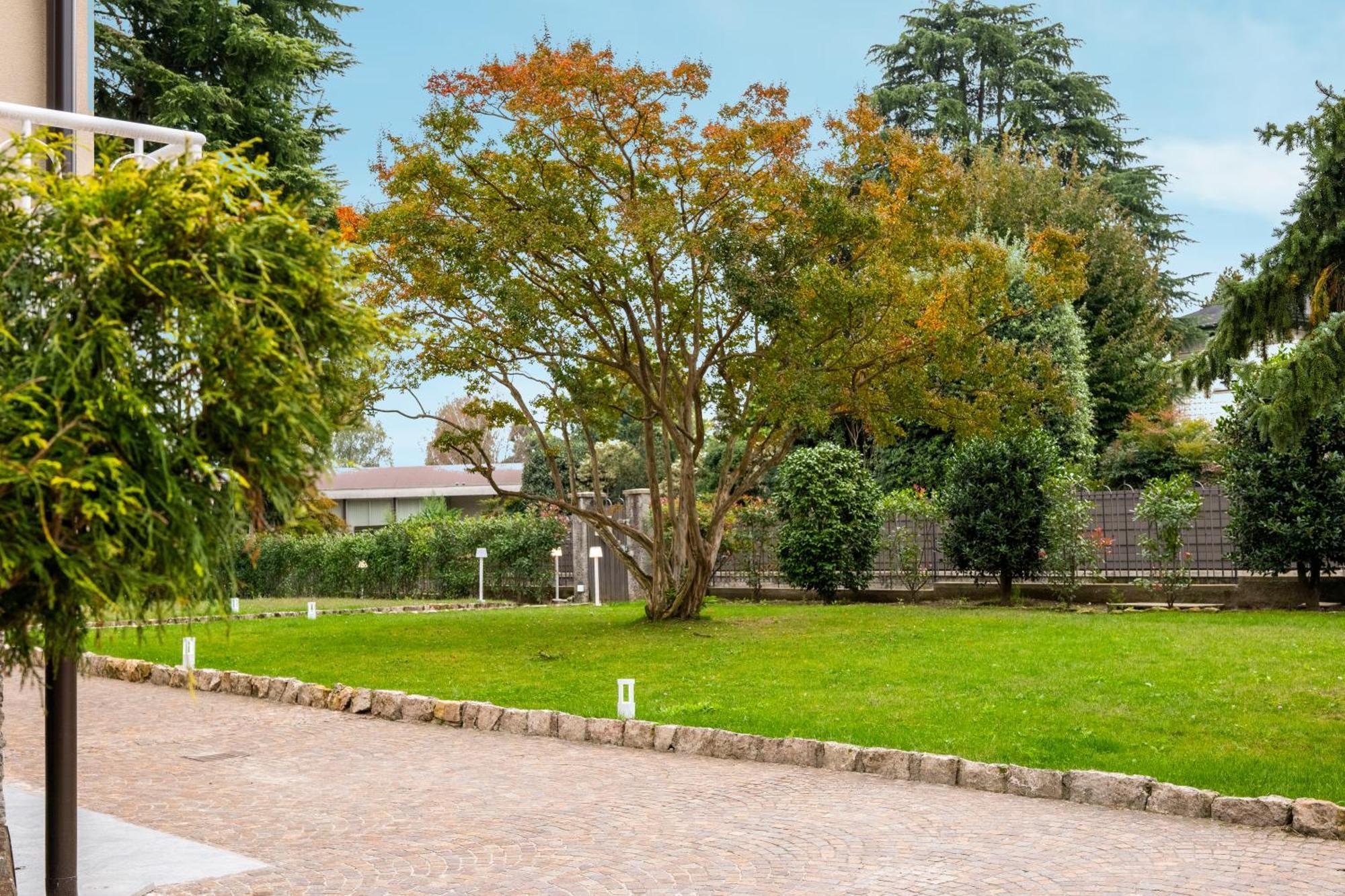 Villa Marchese Lake Maggiore Somma Lombardo Esterno foto